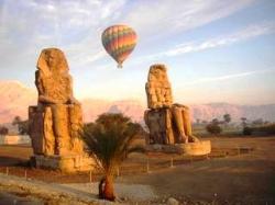 ballon-montgolfiere-louxor-1.jpg